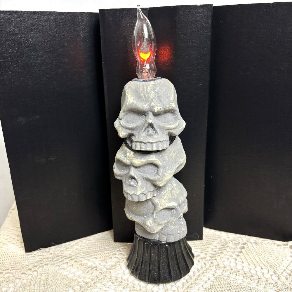 Flickering Electric Candle Stack of Skulls Y2K Paper Magic Group NWT NOS